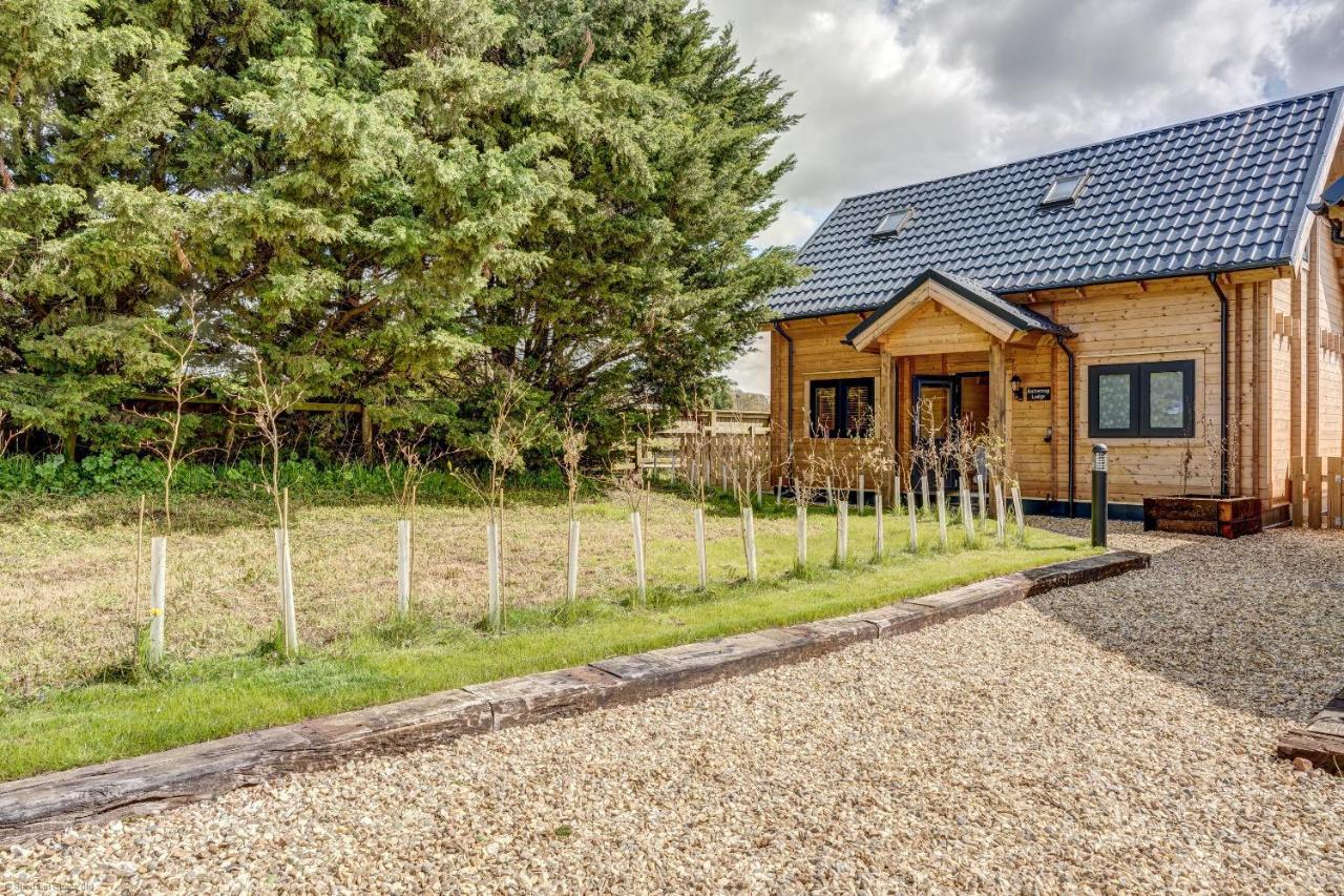 Buttercup Lodge Benson Exterior photo